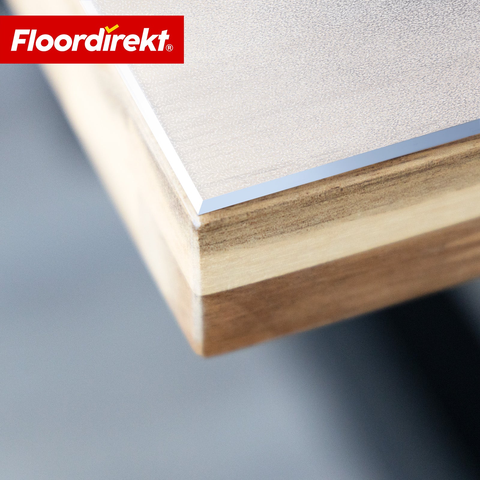 Tischfolie | Neo Milky | Halbtransparente Tischschutzfolie in Milchweiß mit abgeschrägter Kante auf Maß